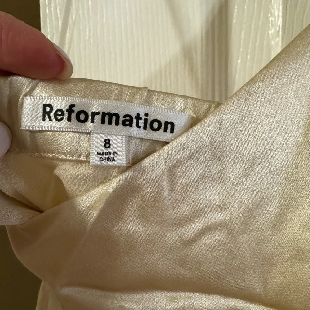 Reformation Erik Silky Top - NWT - Picture 3 of 4
